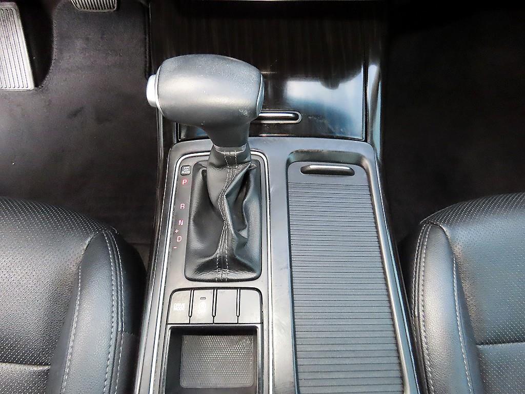 Kia Sorento — photo 10