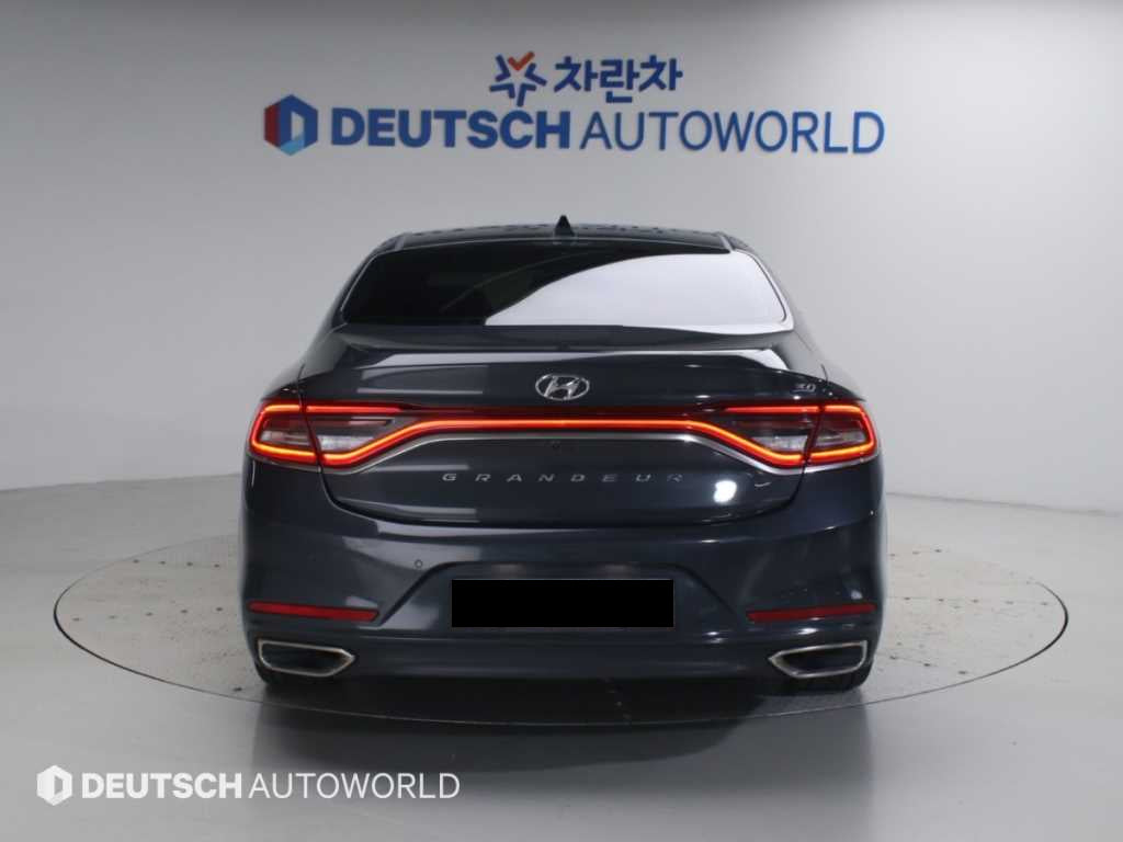 Hyundai Grandeur — photo 04