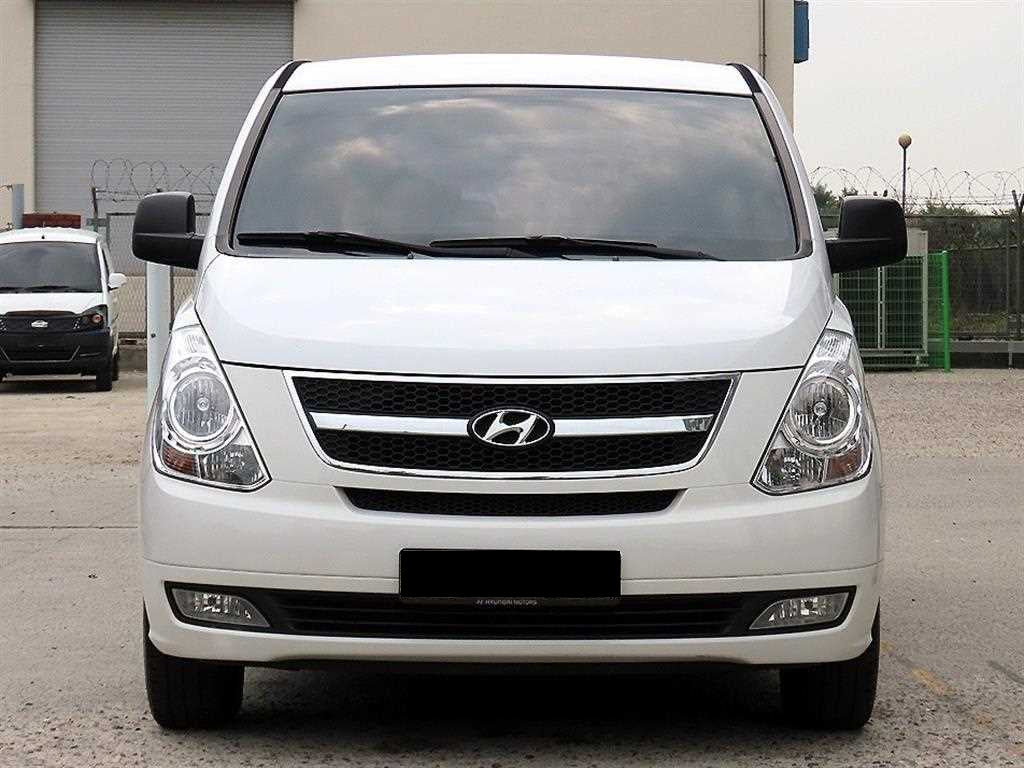 Hyundai Starex — photo 01