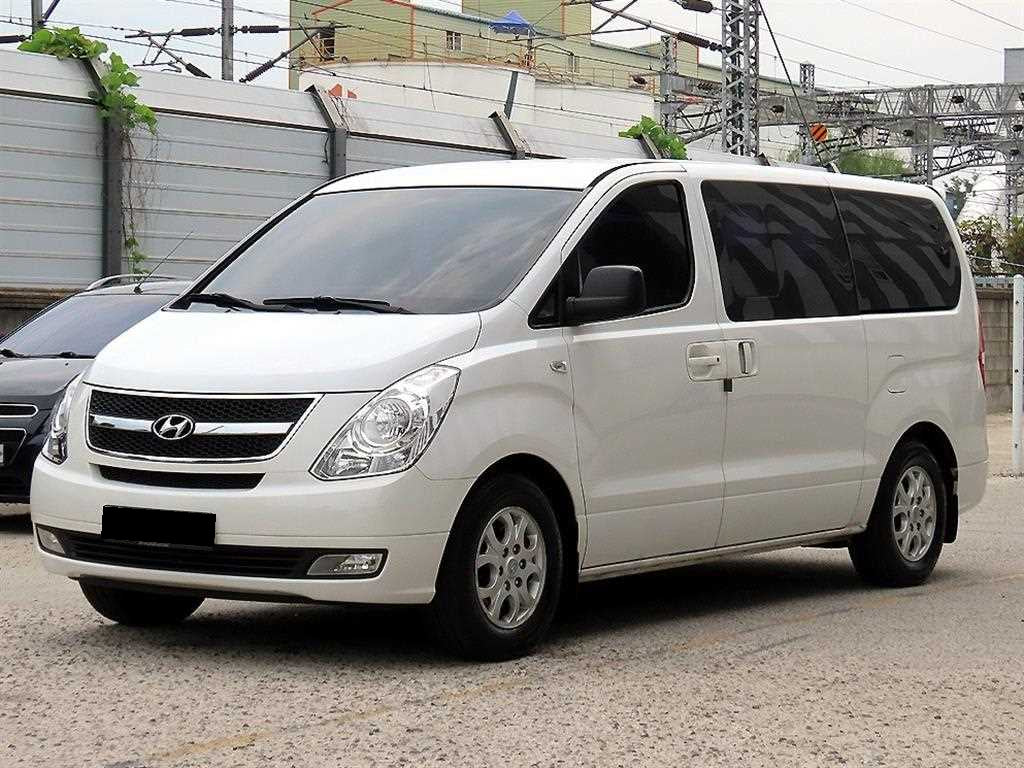 Hyundai Starex — photo 02