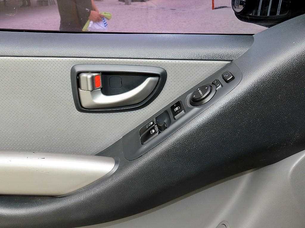 Hyundai Starex — photo 12