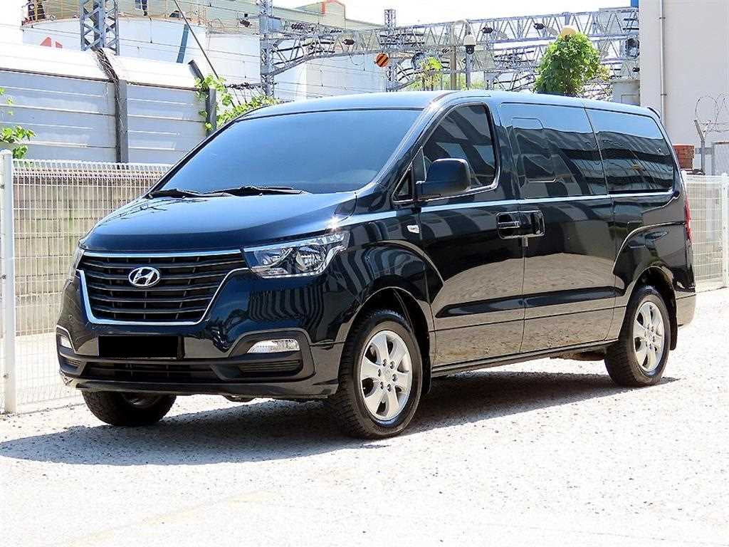 Hyundai Starex — photo 02