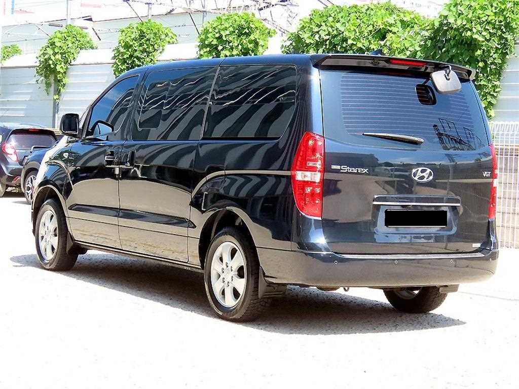 Hyundai Starex — photo 03