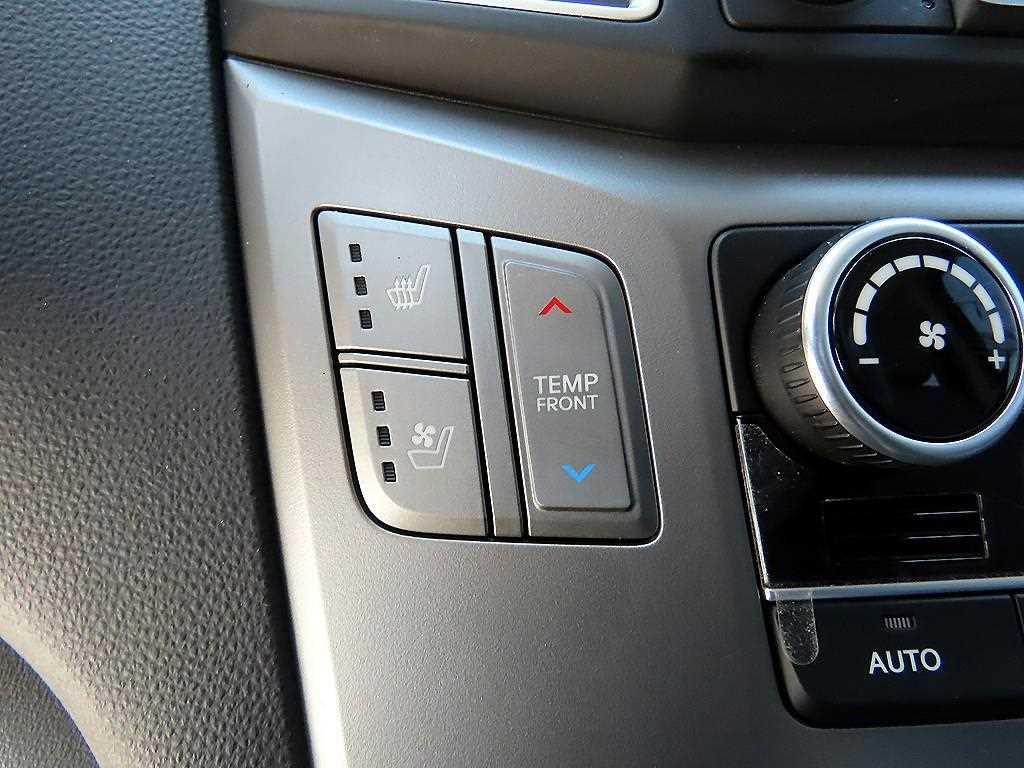 Hyundai Starex — photo 15