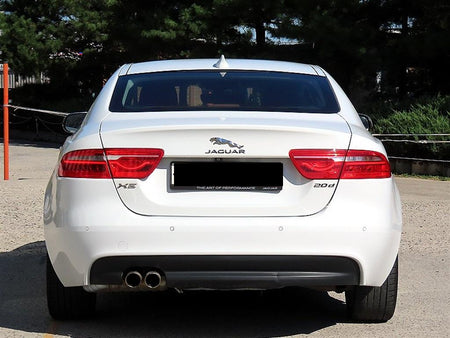 Jaguar XE — photo 04