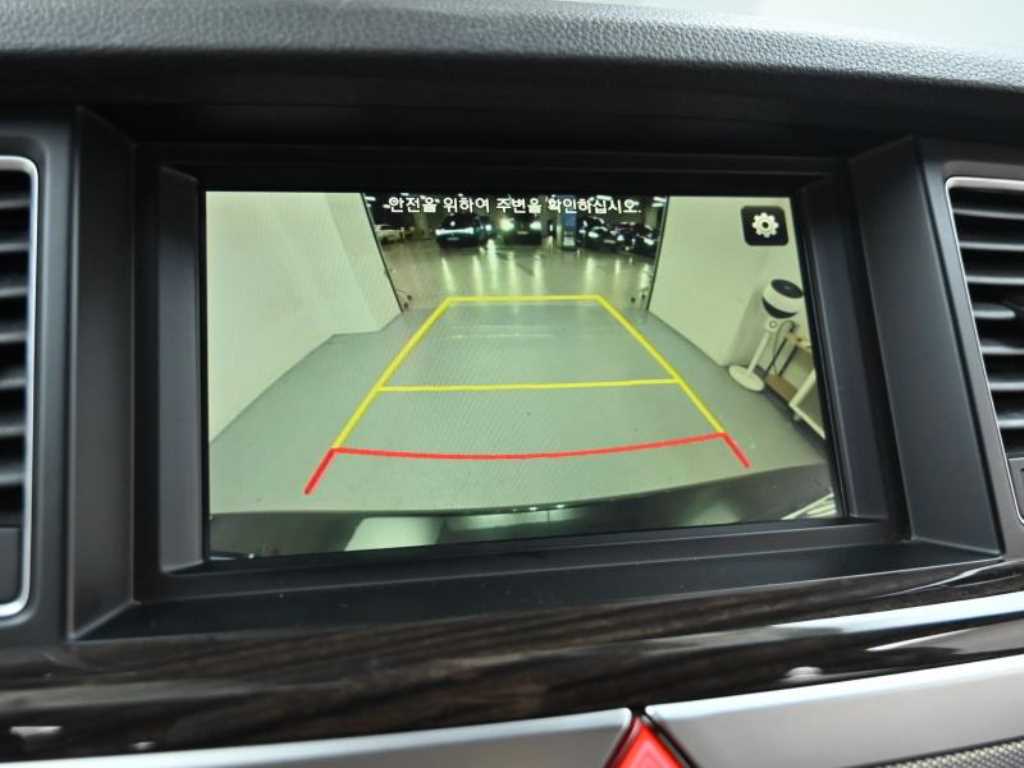Genesis G80 — photo 15