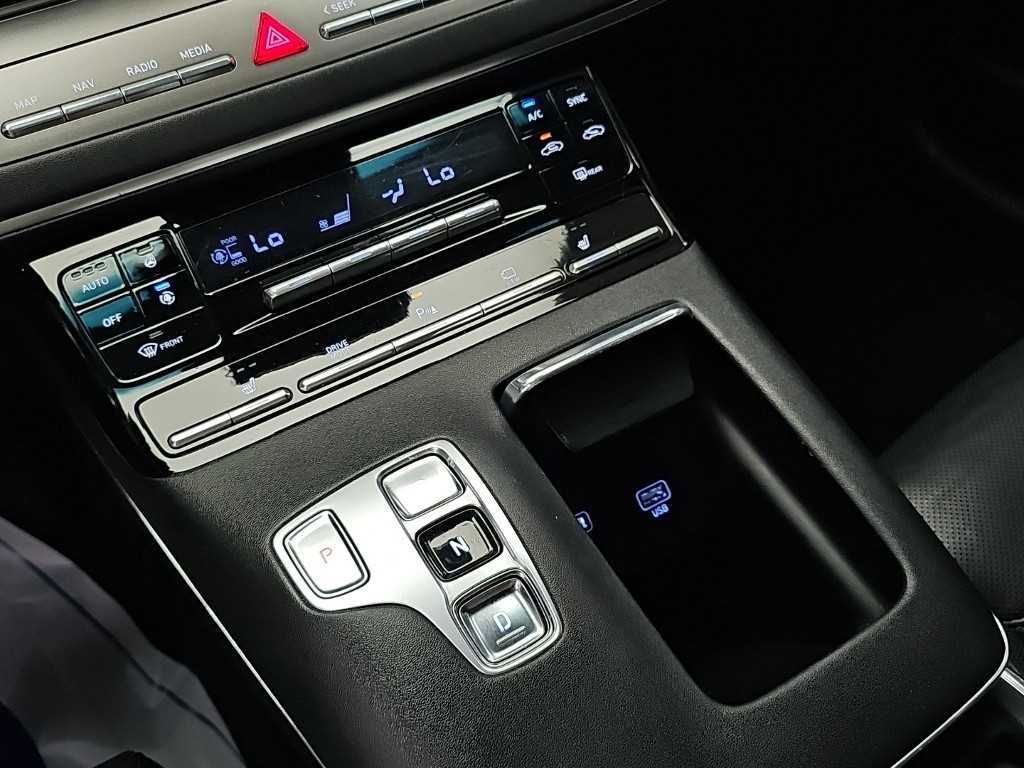 Hyundai Grandeur — photo 08