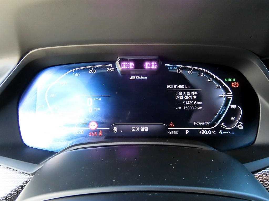BMW X5 — photo 09