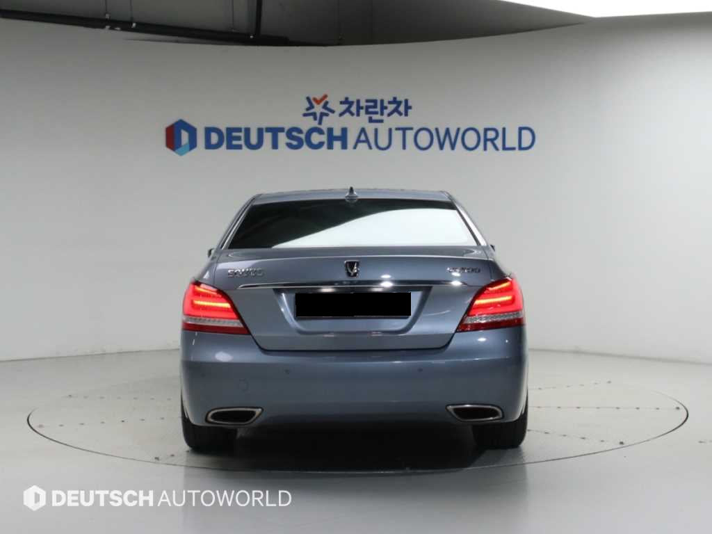 Hyundai Equus — photo 04
