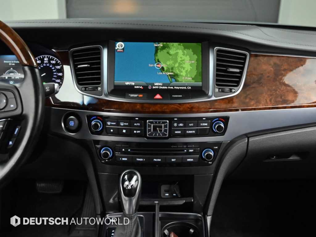 Hyundai Equus — photo 14