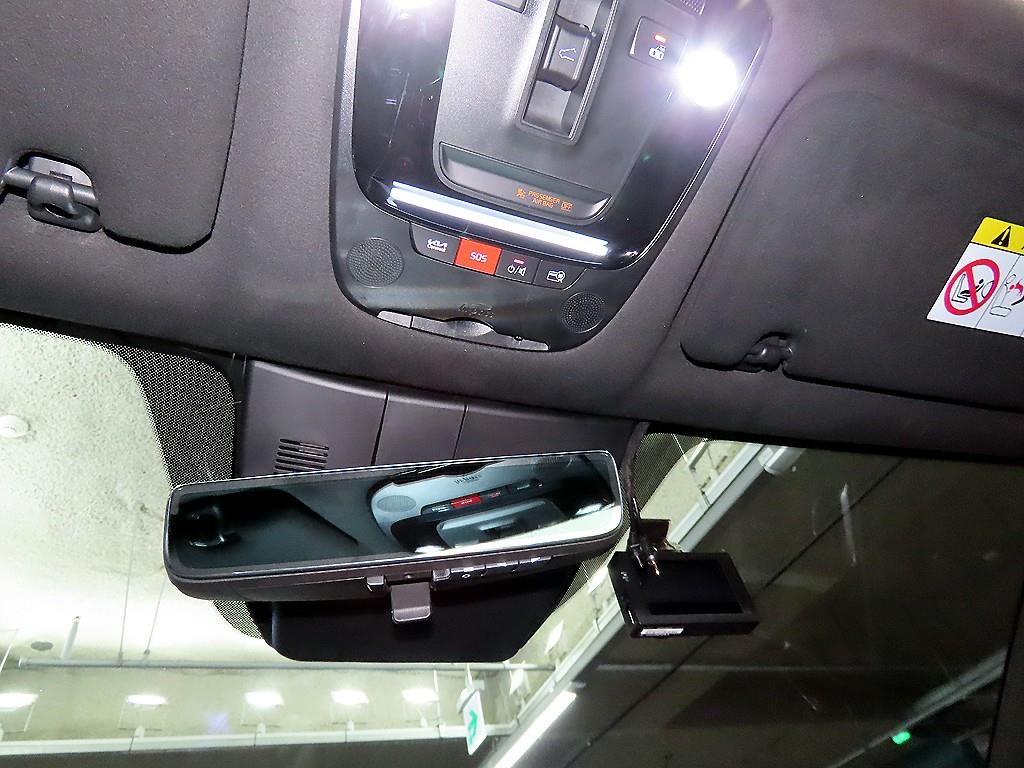 Kia Sorento — photo 14