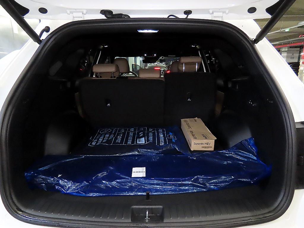 Kia Sorento — photo 16
