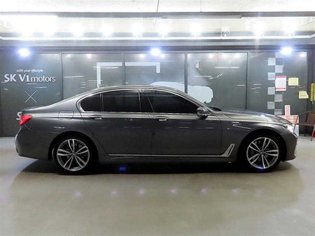 BMW 7-Series — photo 03