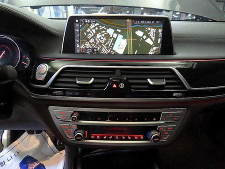 BMW 7-Series — photo 11