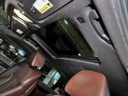 BMW 7-Series — photo 17