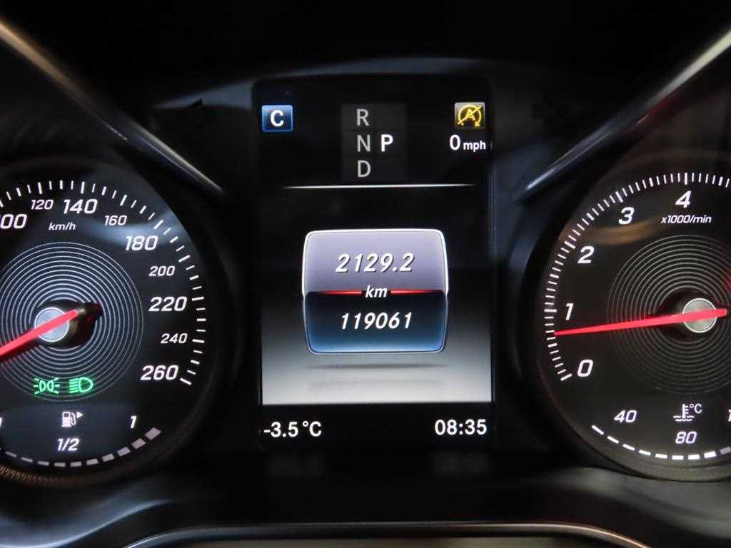 Mercedes-Benz C-Class — photo 07