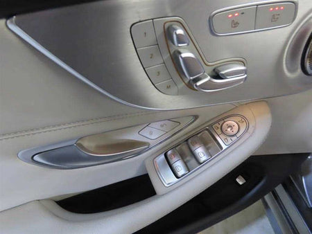 Mercedes-Benz C-Class — photo 11