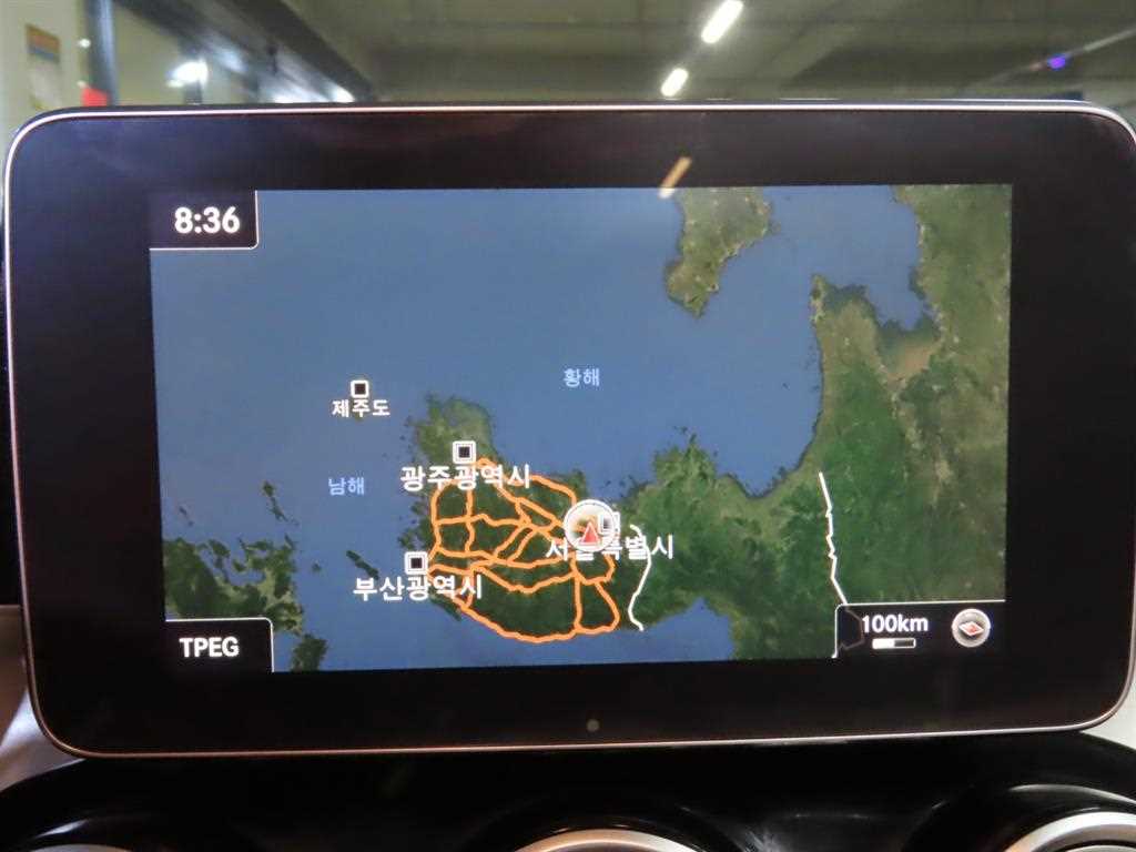 Mercedes-Benz C-Class — photo 15