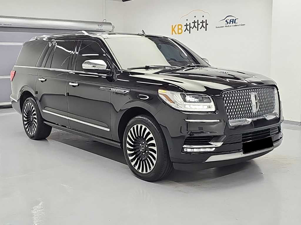 Lincoln Navigator — photo 04
