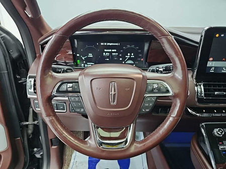 Lincoln Navigator — photo 09