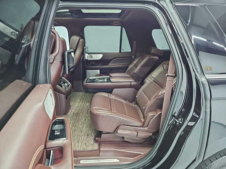 Lincoln Navigator — photo 12