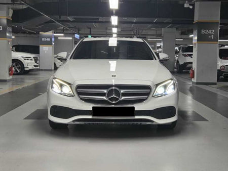 Mercedes-Benz E-Class — photo 02