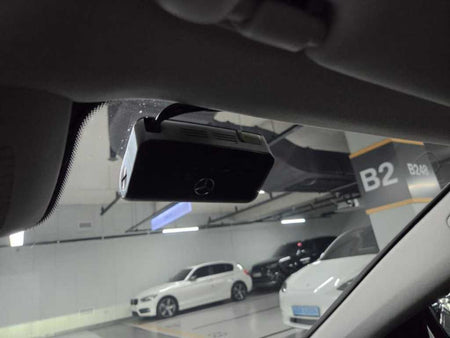 Mercedes-Benz E-Class — photo 16