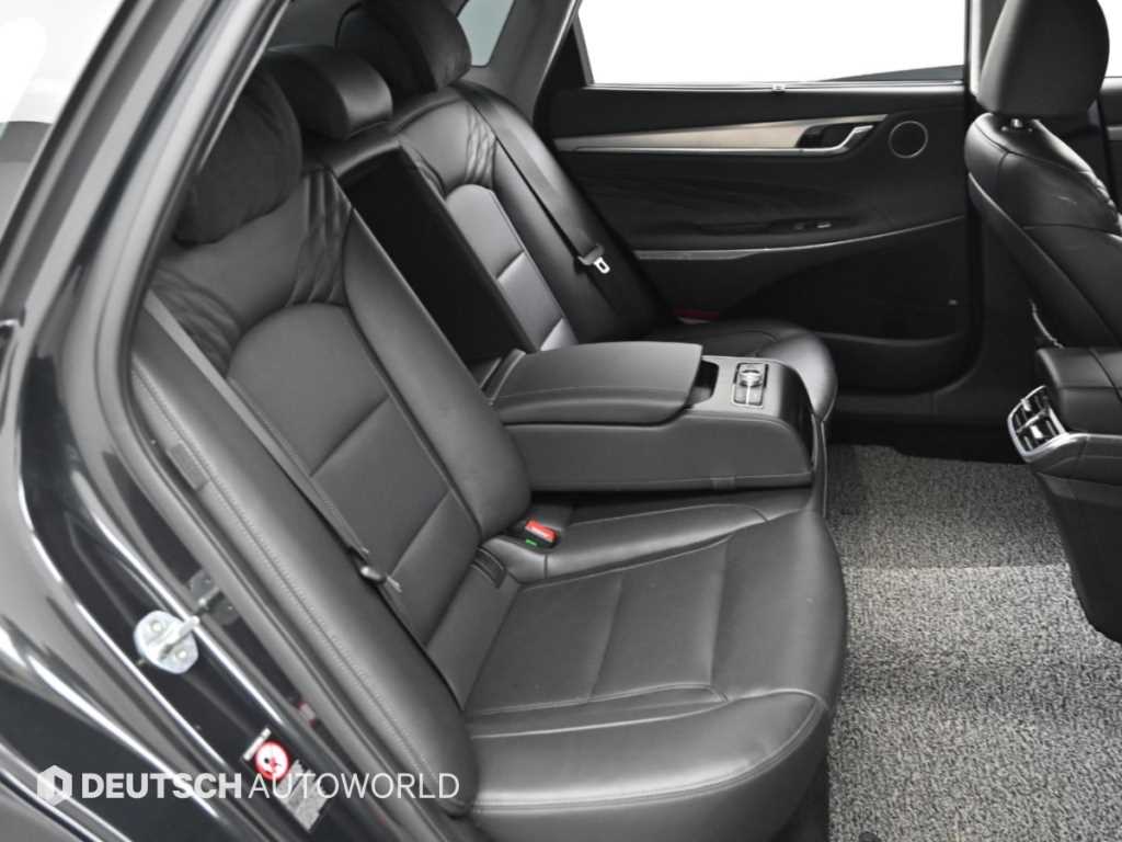 Hyundai Grandeur — photo 12