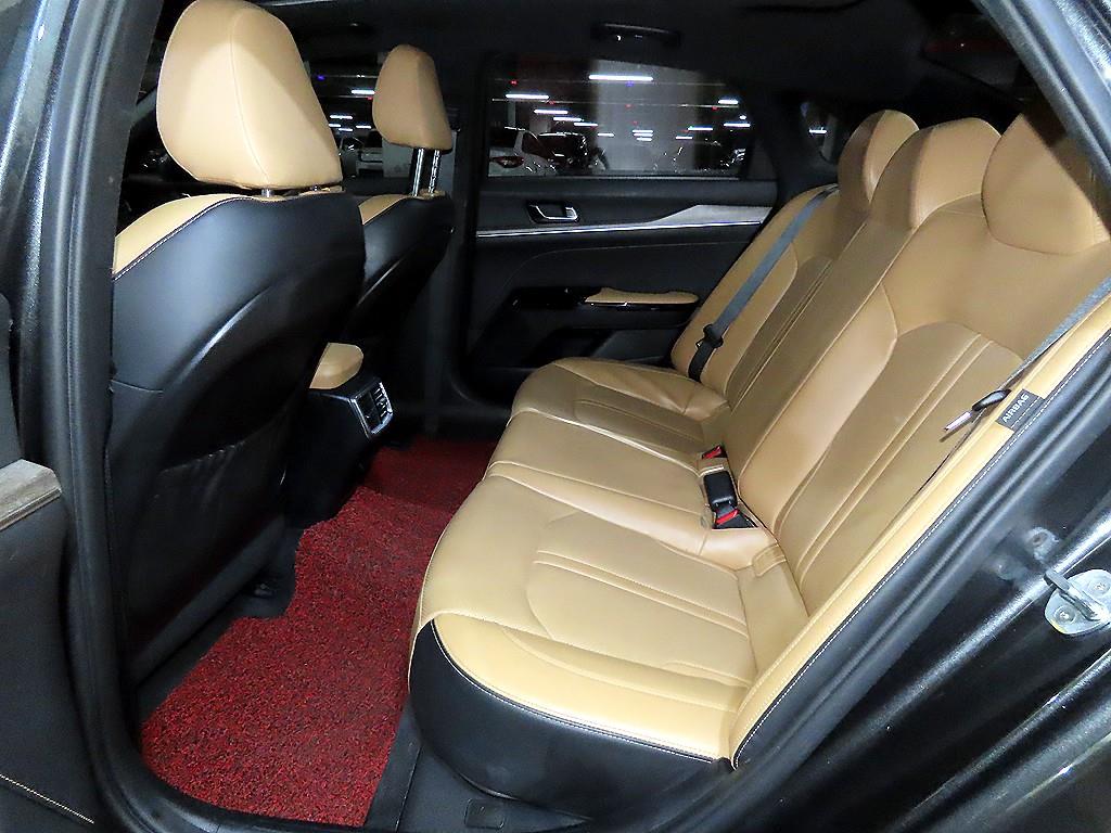 Kia K5 — photo 07