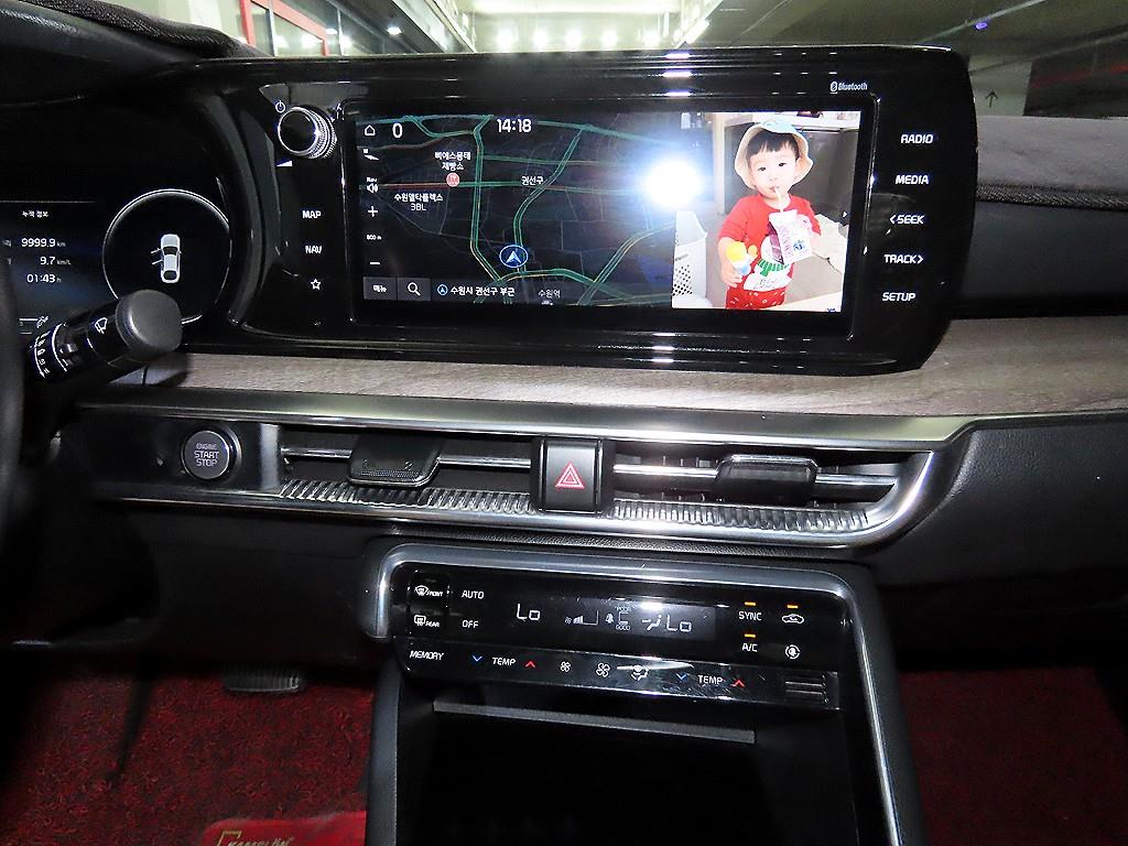 Kia K5 — photo 11