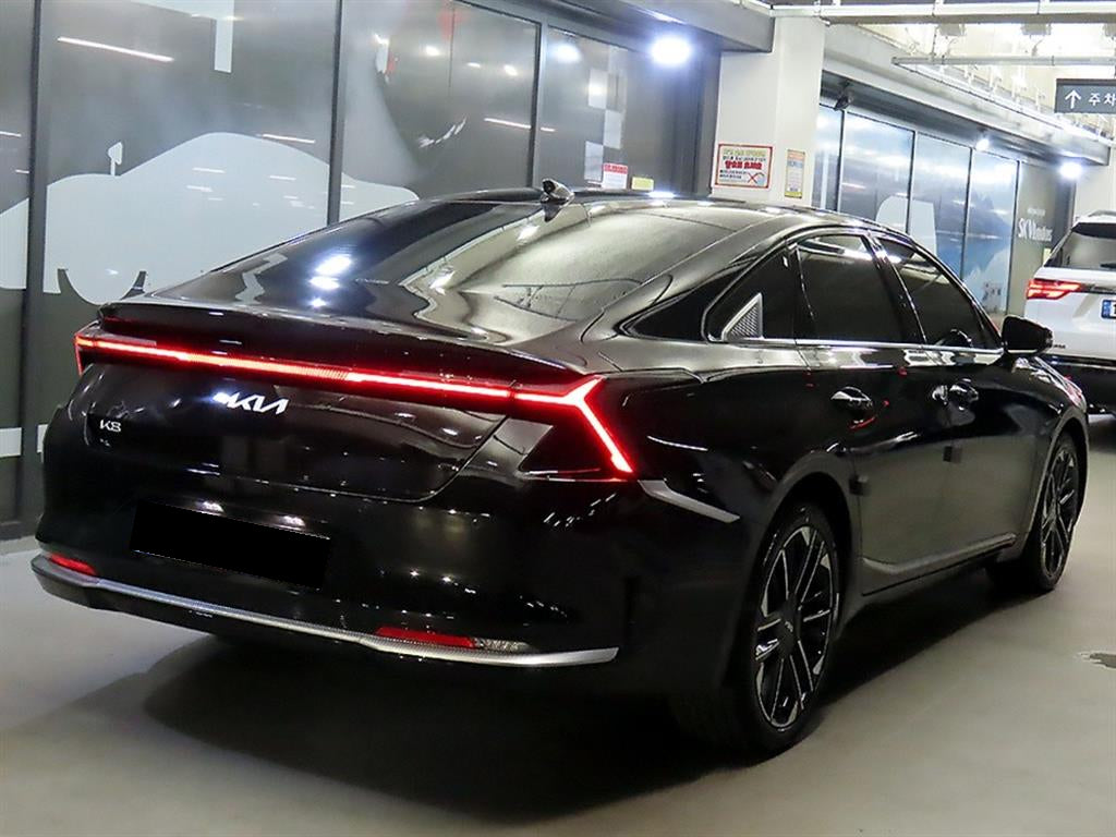 Kia K8 — photo 04
