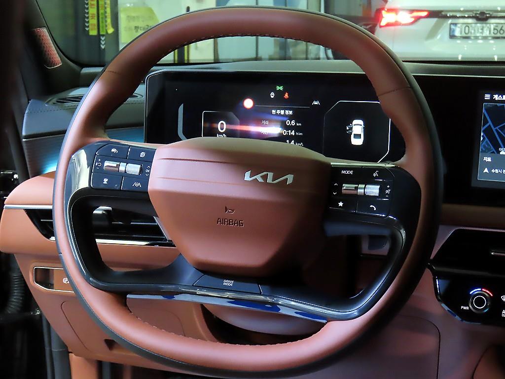 Kia K8 — photo 08