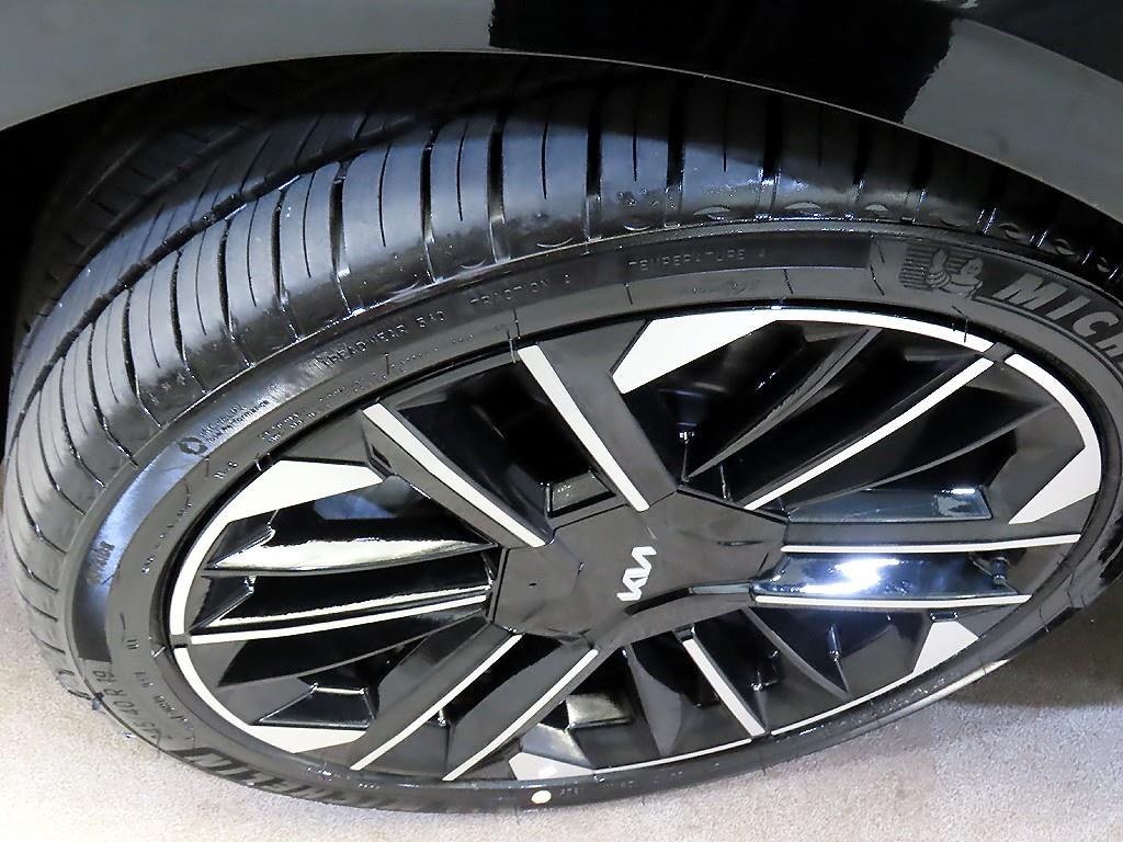 Kia K8 — photo 20
