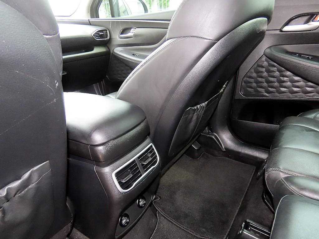 Hyundai Santafe — photo 16