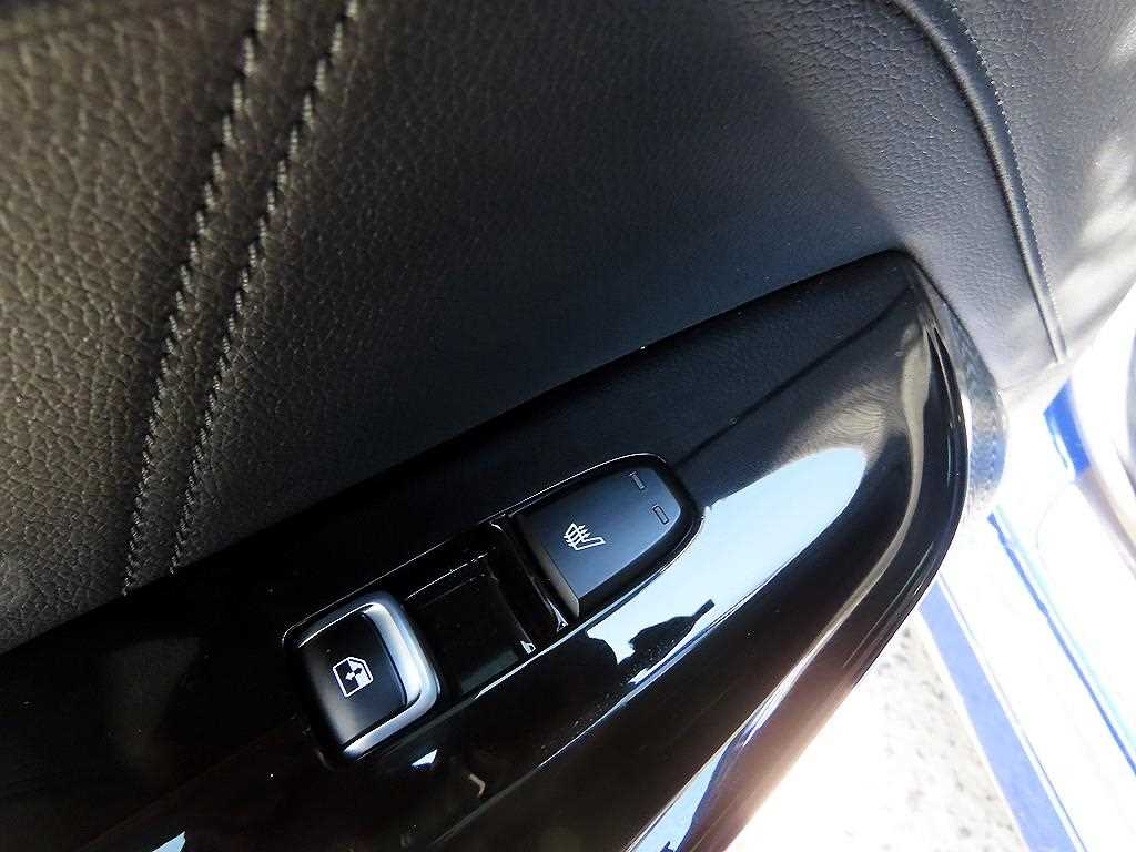 Kia K5 — photo 15