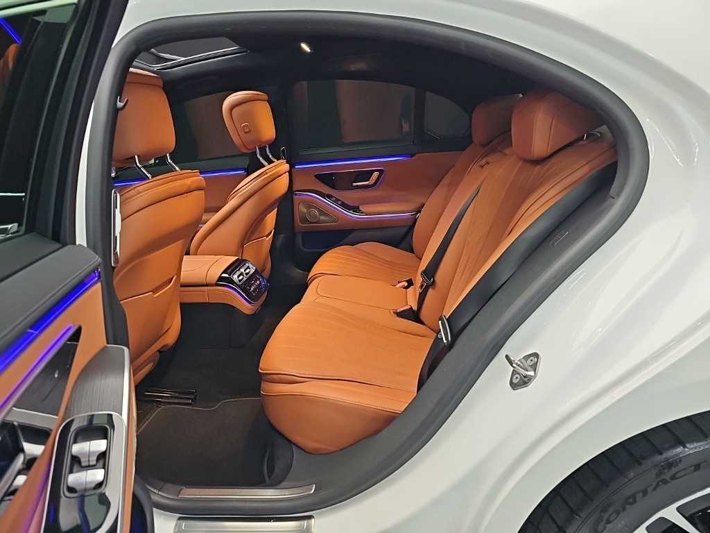 Mercedes-Benz S-Class — photo 12