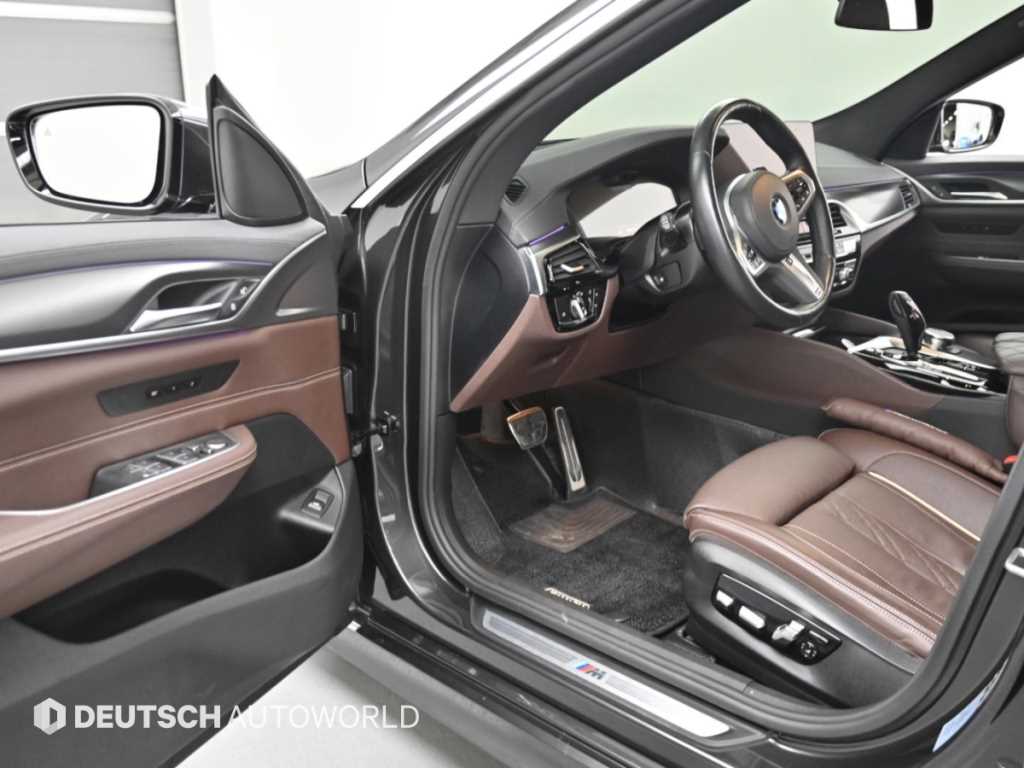 BMW Gran Turismo — photo 11