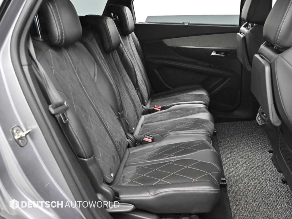 Peugeot 5008 — photo 12
