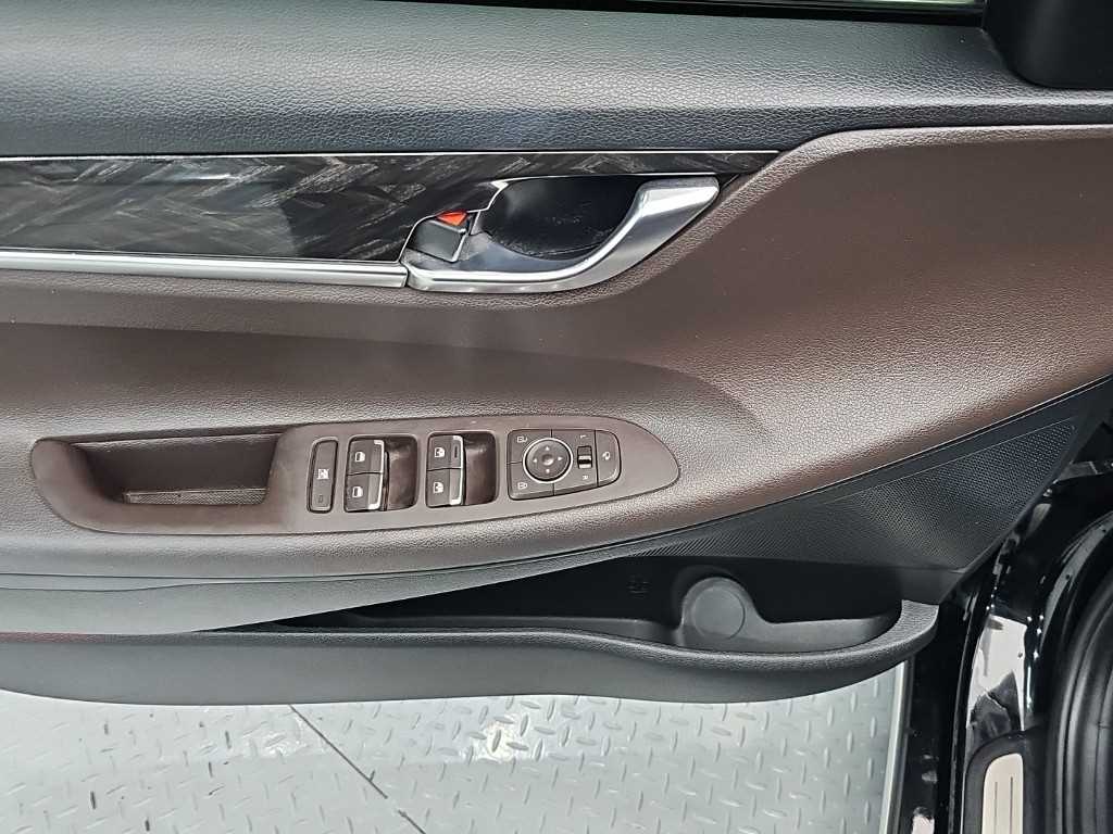 Hyundai Grandeur — photo 16
