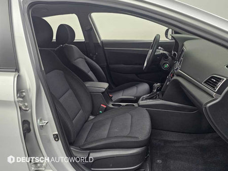 Hyundai Avante — photo 10