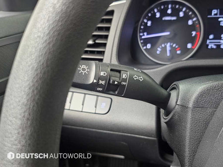 Hyundai Avante — photo 16