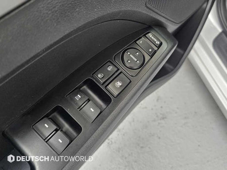 Hyundai Avante — photo 17