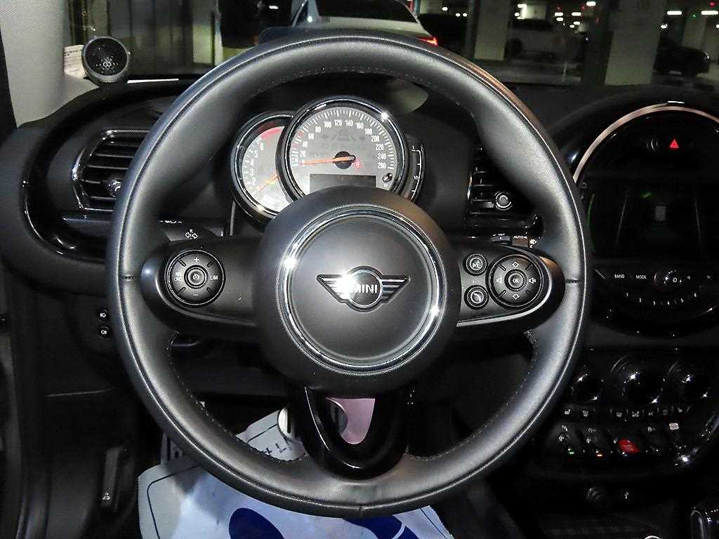 Mini Clubman — photo 08