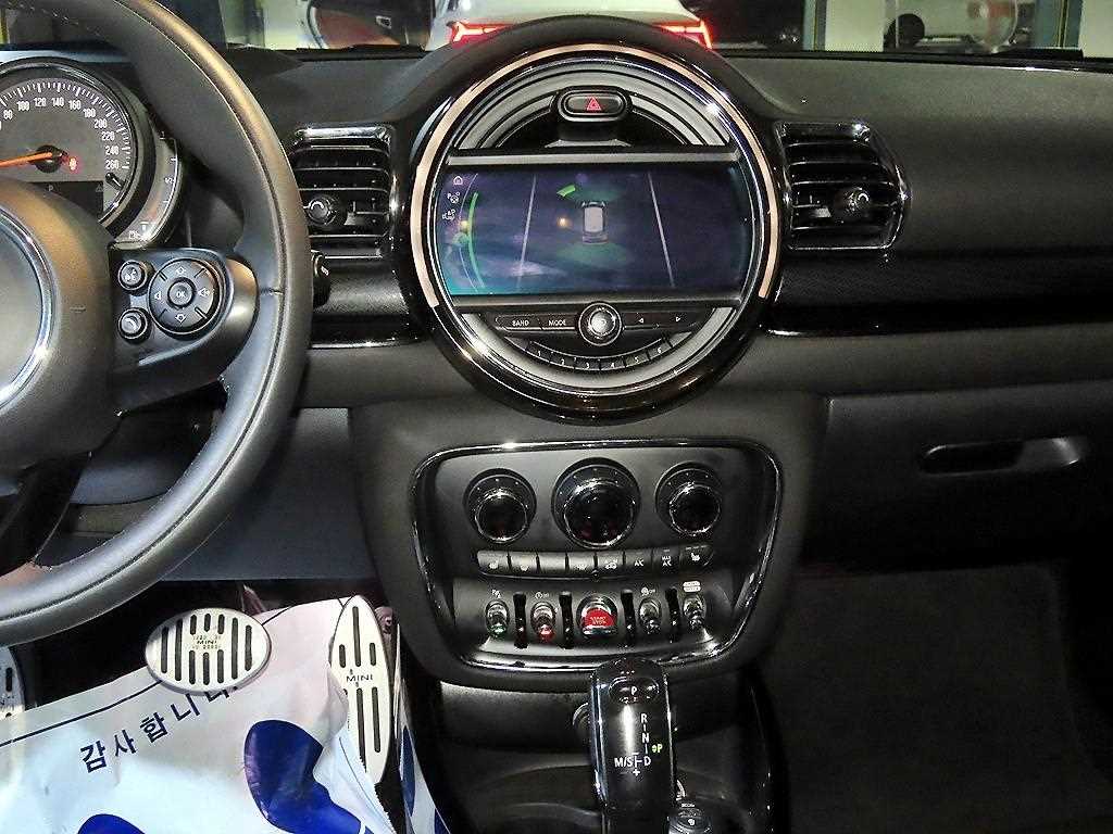 Mini Clubman — photo 11