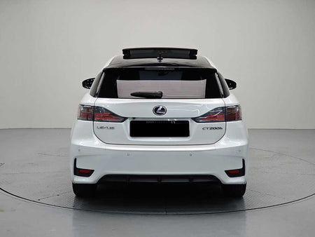 Lexus CT200h — photo 03