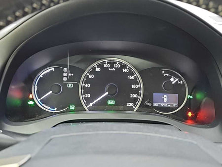 Lexus CT200h — photo 06