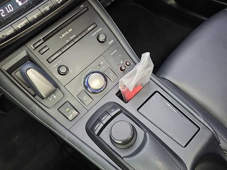 Lexus CT200h — photo 08
