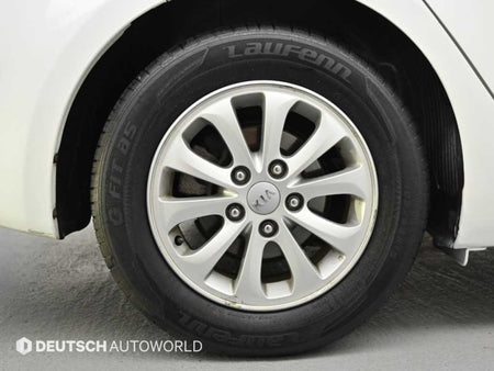 Kia K3 — photo 05