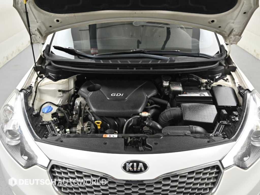 Kia K3 — photo 06
