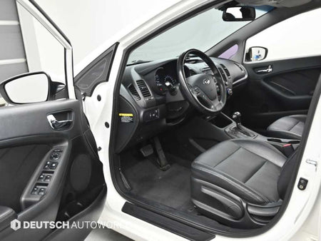 Kia K3 — photo 11